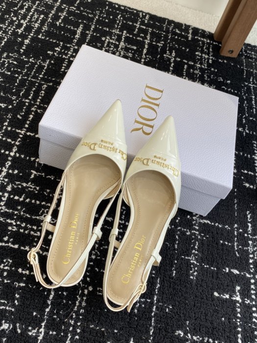 Босоножки фото 4