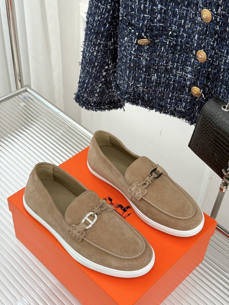 Лоферы женские фото 3