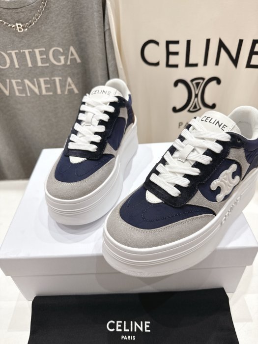 Кроссовки женские фото 7