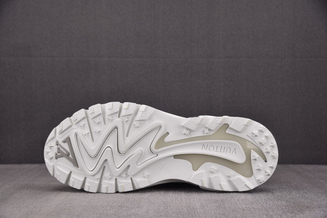 Кроссовки LOUIS VUITTON Runner Tatic Grey White фото 4