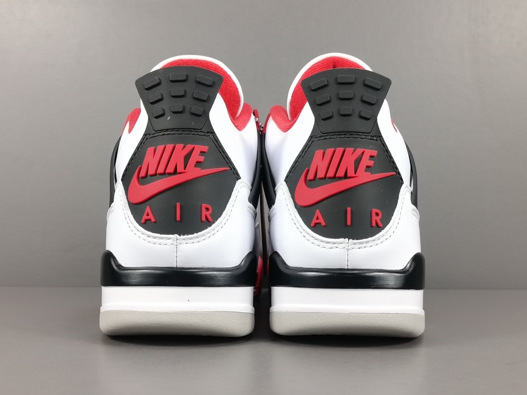 Кросівки Air Jordan 4 Fire Red фото 3