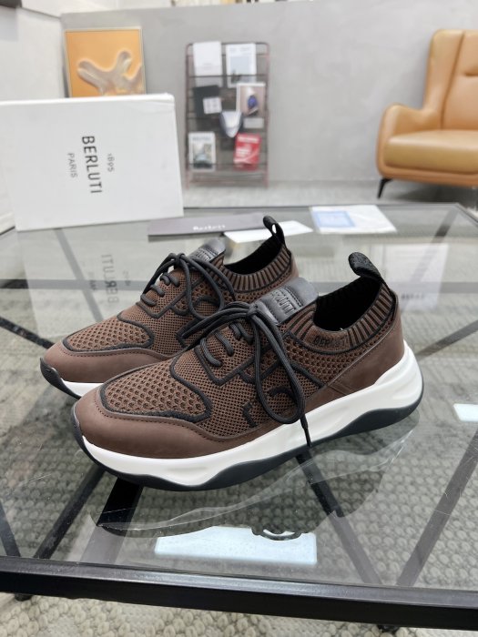 Кроссовки мужские