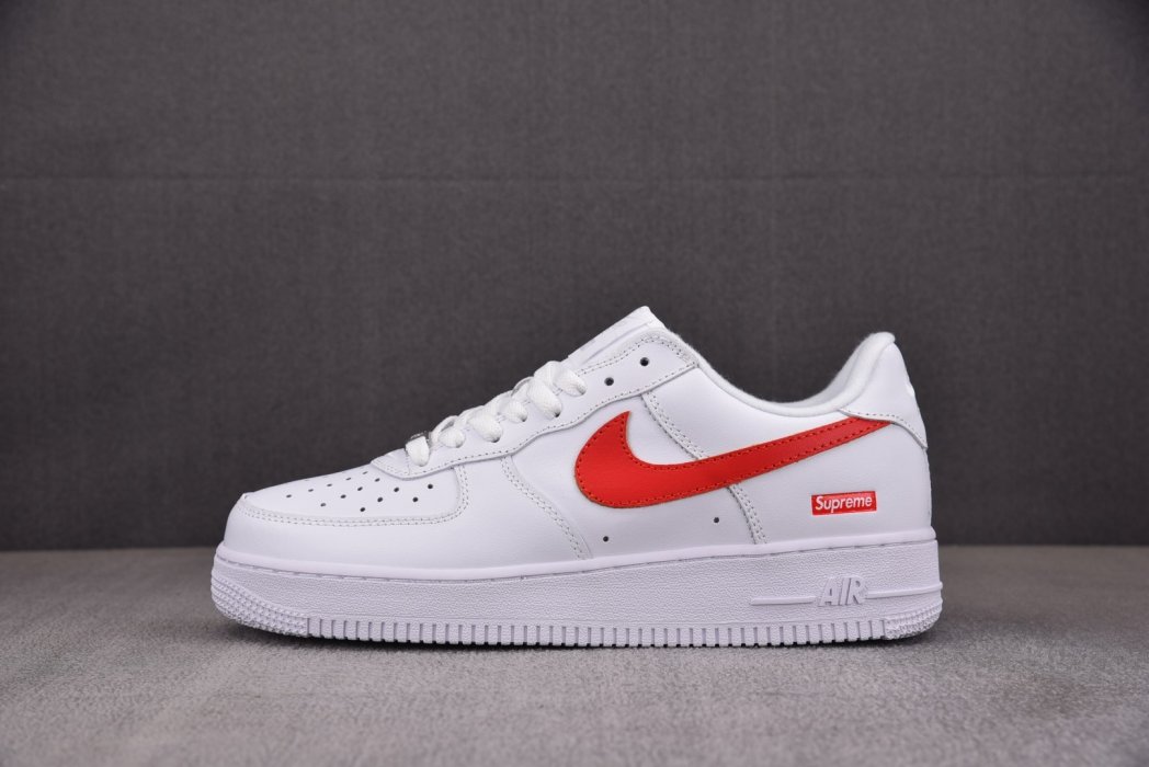 Sneakers Air Force 1 Low Supreme Shanghai