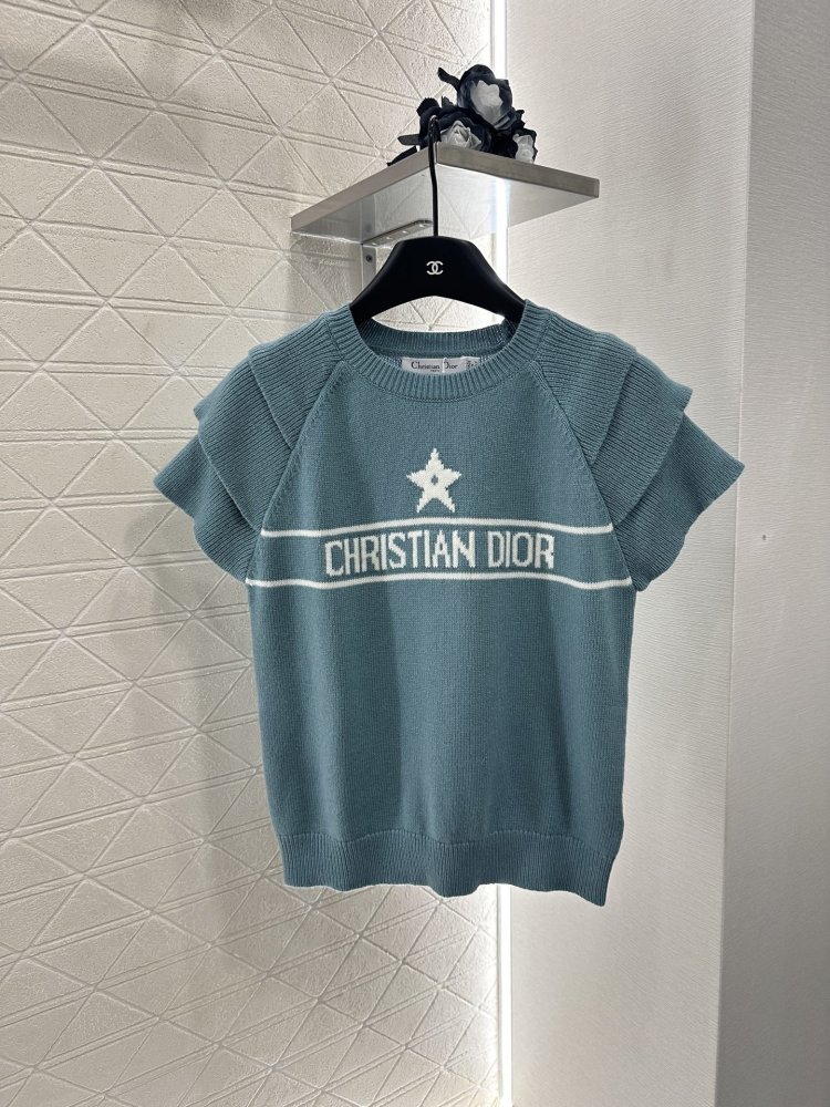 Футболка жіноча