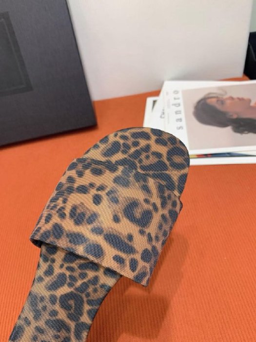 Босоніжки фото 2