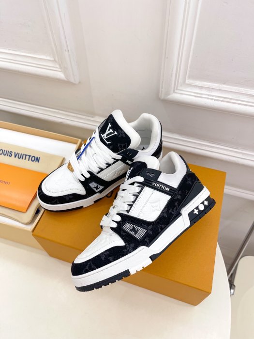 Кроссовки фото 3