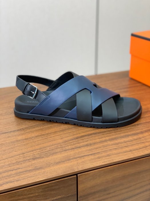 Сандалии женские фото 7