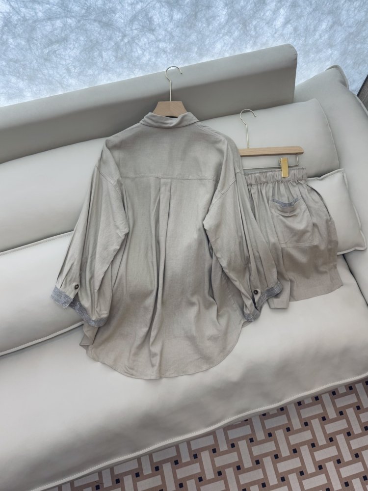 Костюм жіночий фото 4