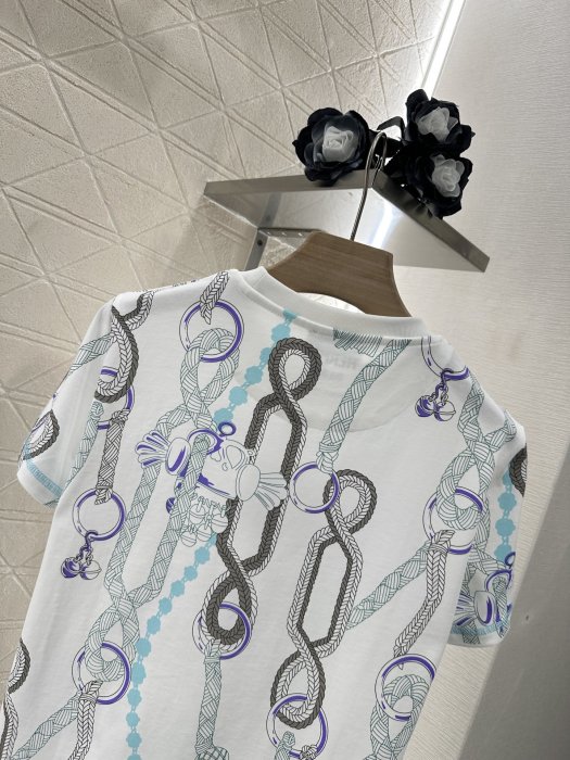 Футболка жіноча фото 4