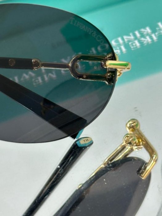 Очки солнцезащитные TF3104D фото 6