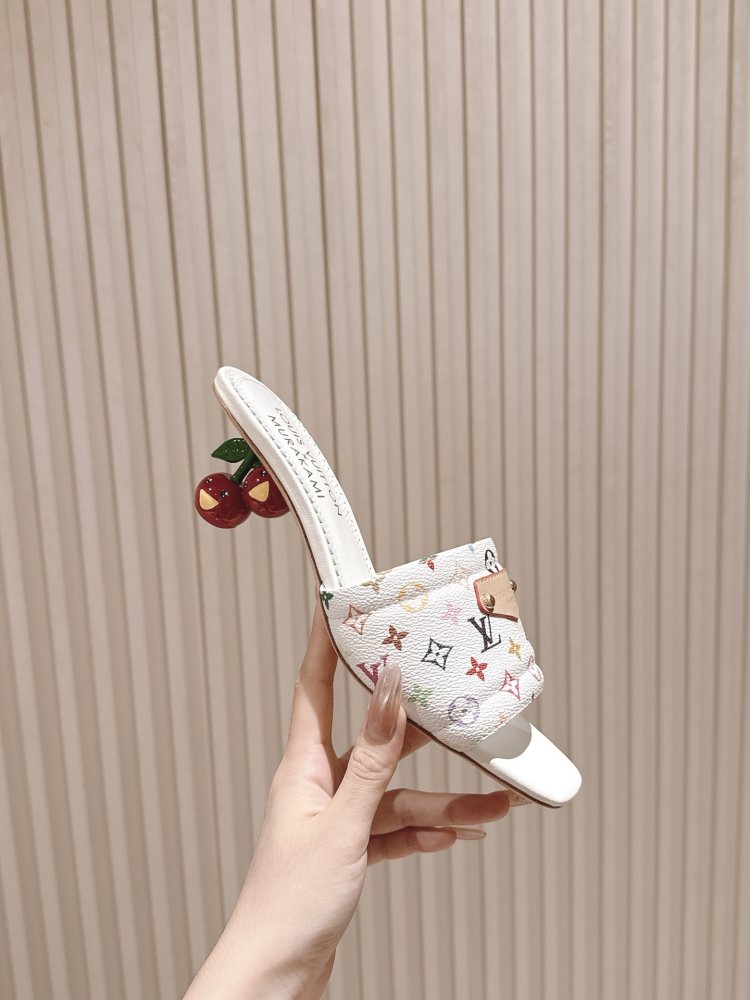 Босоніжки фото 7