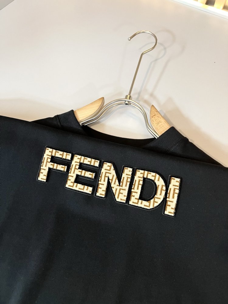 T-shirt men's фото 7