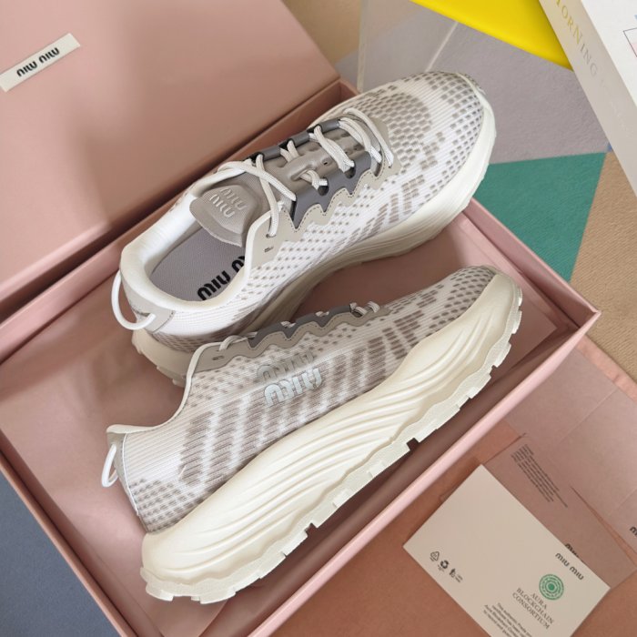 Кроссовки фото 4