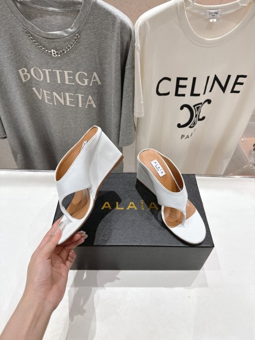 Босоножки фото 4