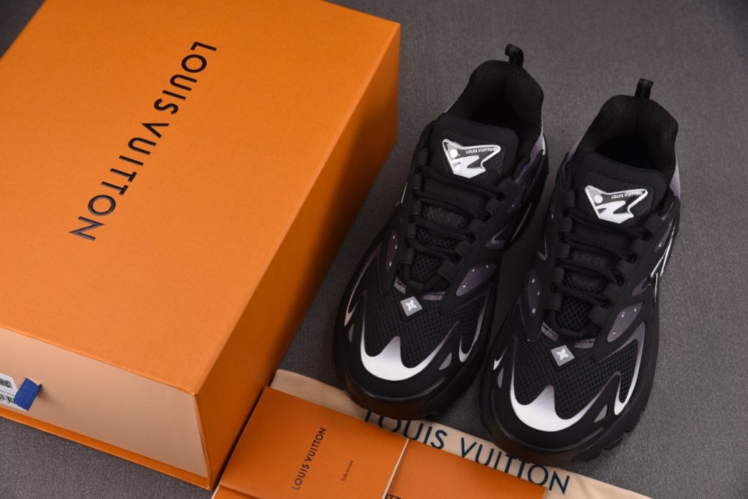 Кроссовки LOUIS VUITTON Runner Tatic Black White фото 7