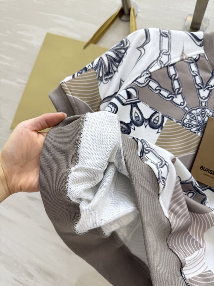 Костюм женский фото 6