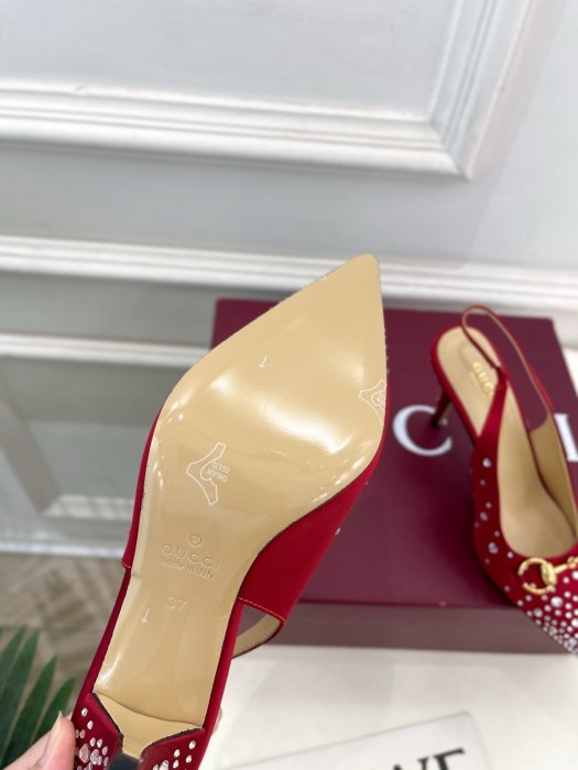 Босоножки фото 9