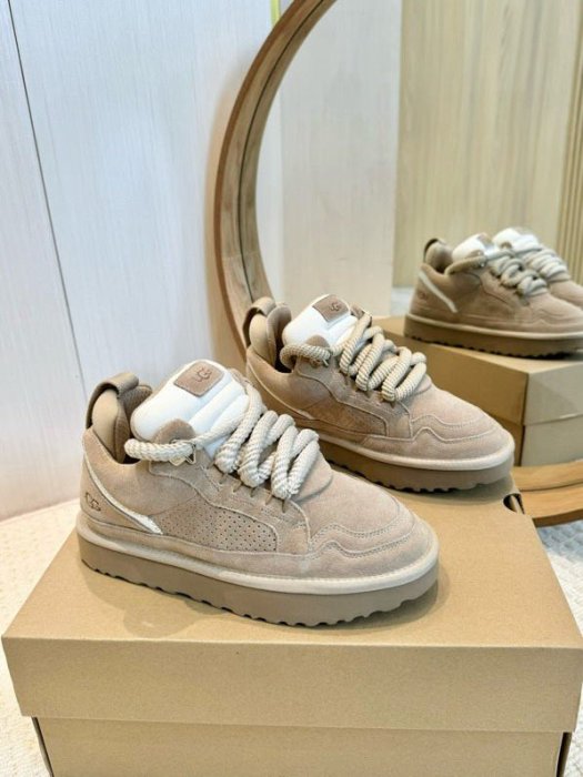 Sneakers women's