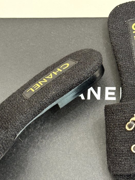 Шлепанцы женские фото 6