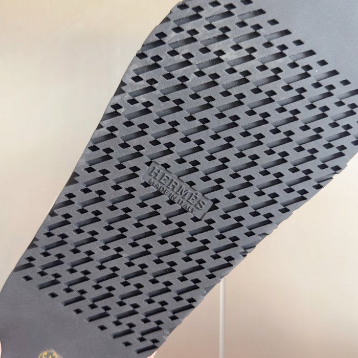 Шлепанцы женские фото 9