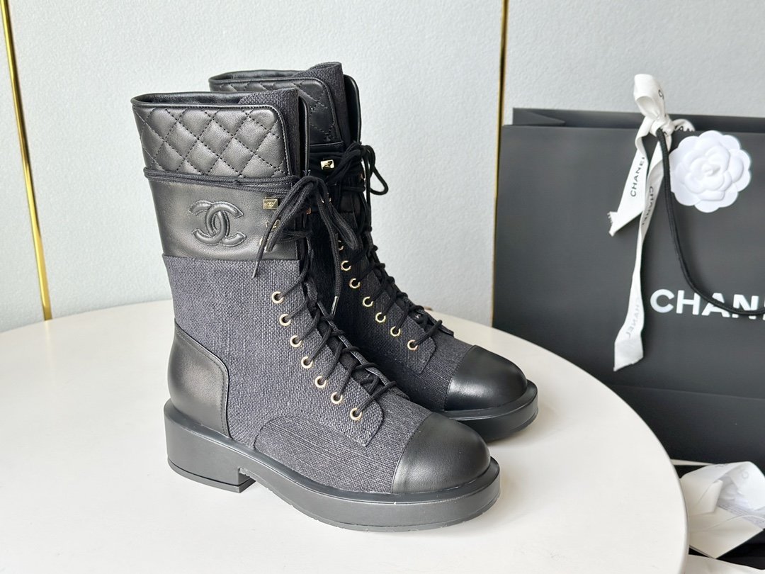 Boots women's