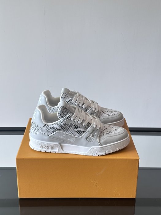 Кроссовки мужские