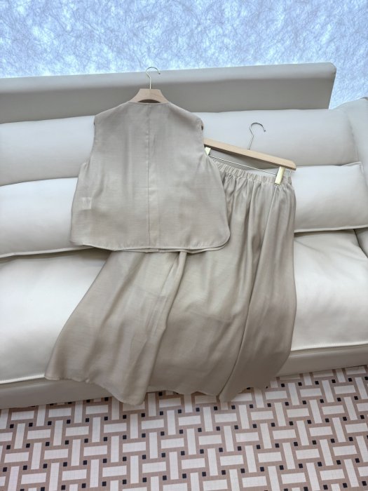 Костюм женский фото 4