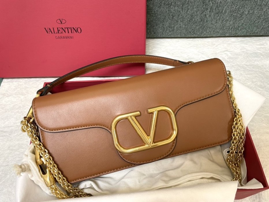 A bag women's Valentino Garavani Mini Loco 27 cm фото 3