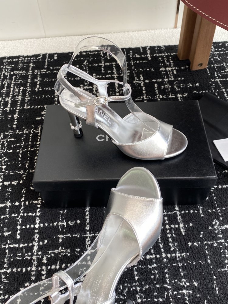 Босоножки фото 7