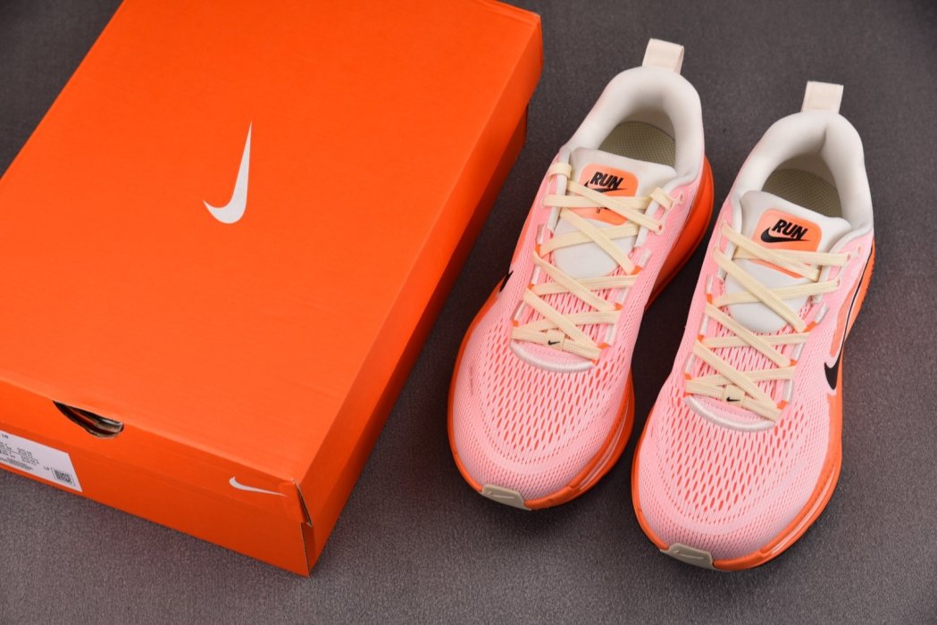 Кроссовки Vomero 18 Atmosphere Pink фото 7