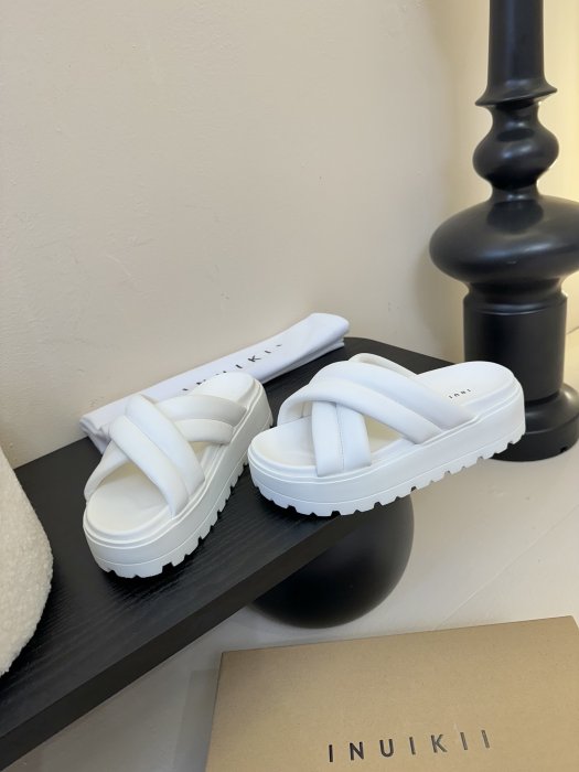 Шльопанці фото 3