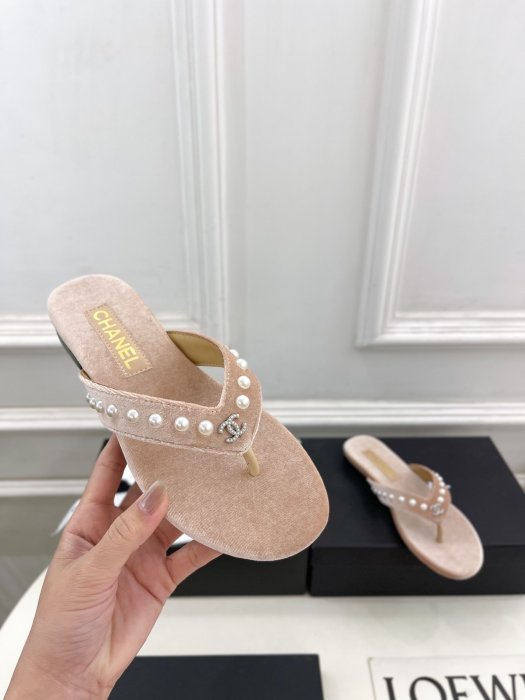 Шлепанцы фото 4