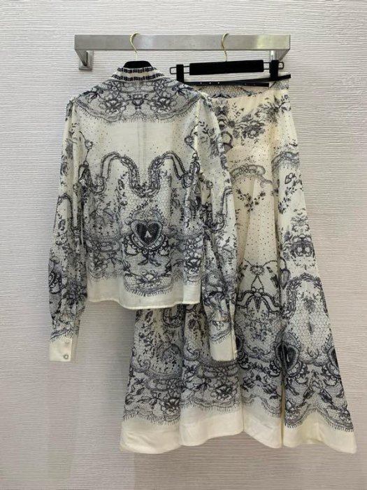 Костюм женский фото 9