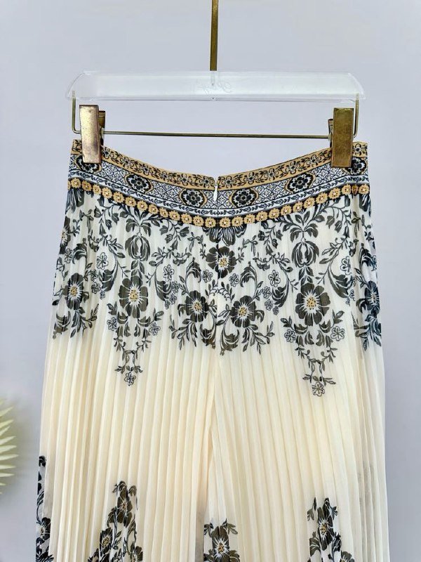 Long skirt of series ILLUMINATE фото 2