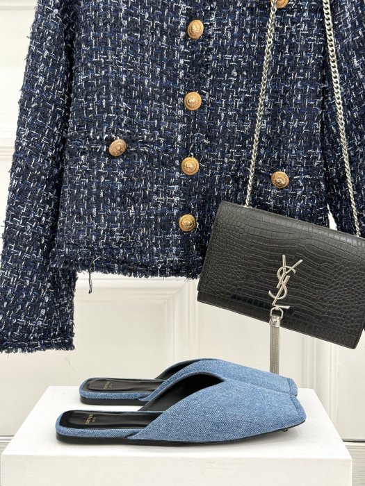 Шльопанці жіночі