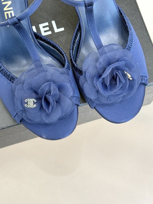 Босоножки фото 7