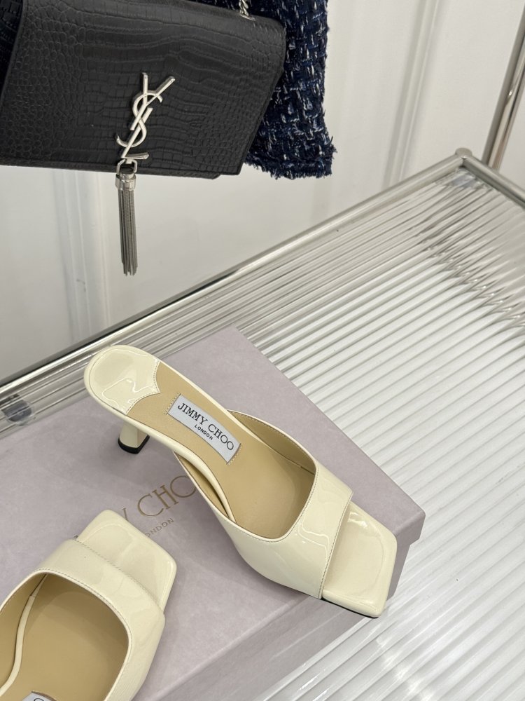 Босоножки фото 5