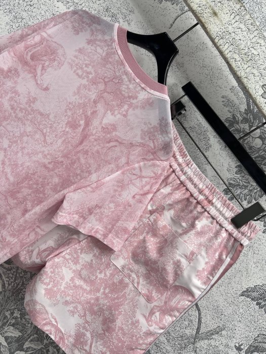 Костюм женский фото 8