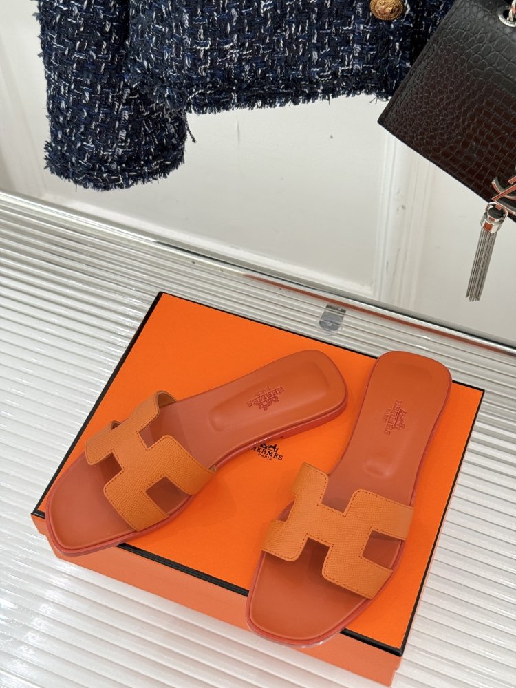 Шльопанці жіночі фото 2