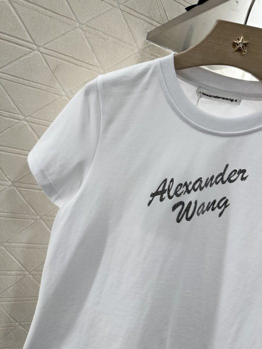 T-shirt women's фото 6