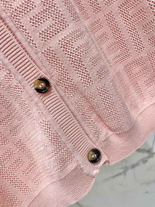 Футболка женская фото 7