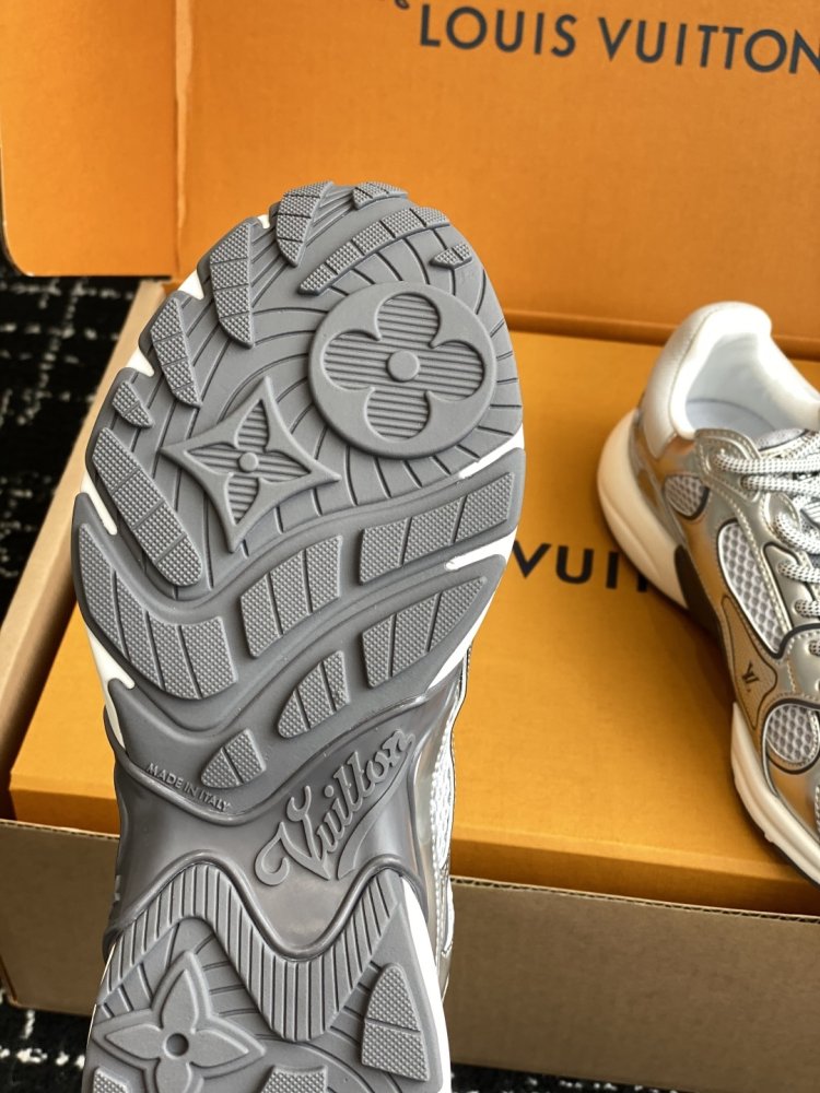 Кроссовки Olympia женские фото 9