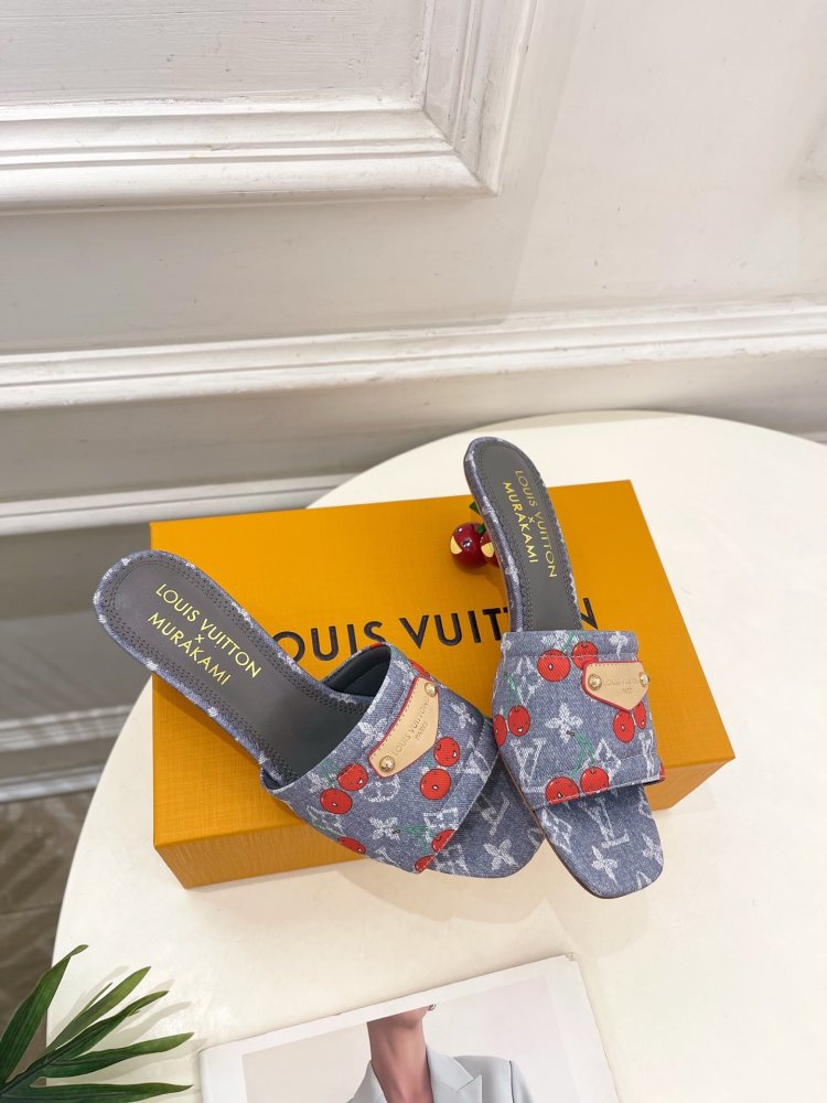 Босоніжки фото 4