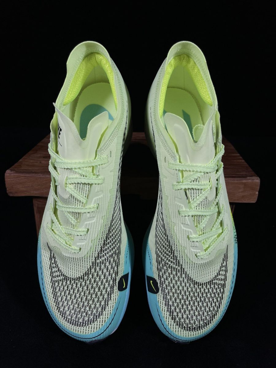 Sneakers ZoomX Vaporfly Next 2 Barely Volt Turquoise CU4123-700 - the size 44.5 фото 3