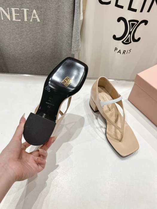 Босоножки фото 9