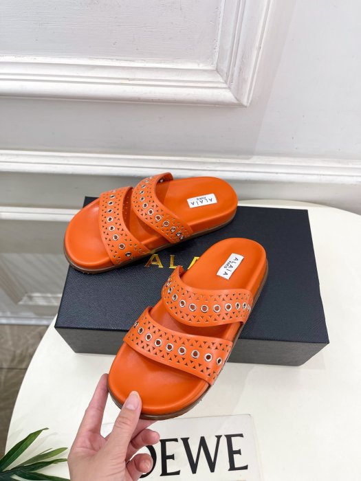 Шльопанці жіночі фото 3