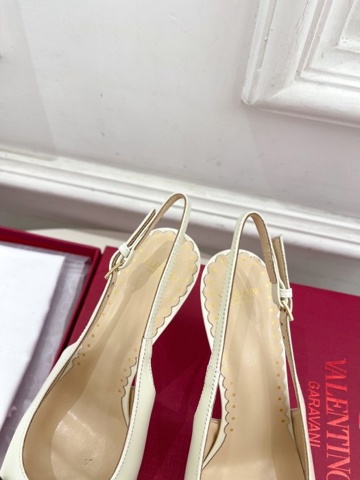 Босоножки фото 7