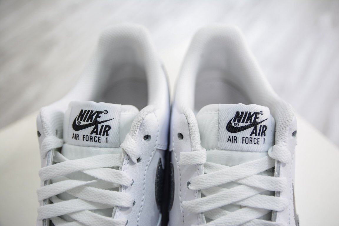 Кросівки Air Force 1 Low 07 Spray Paint Swoosh White Black FD0660-100 фото 8