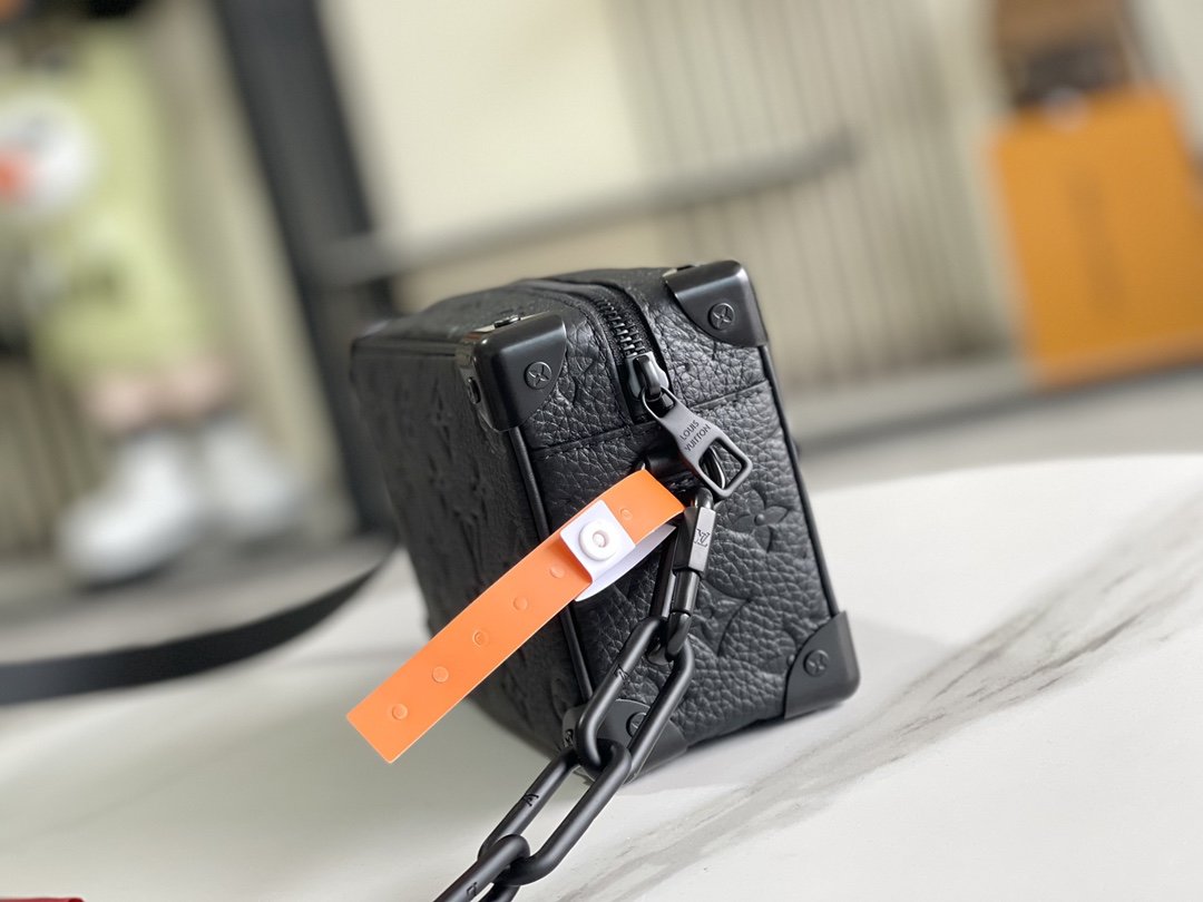A bag Alpha Wearable 18.5 cm фото 2