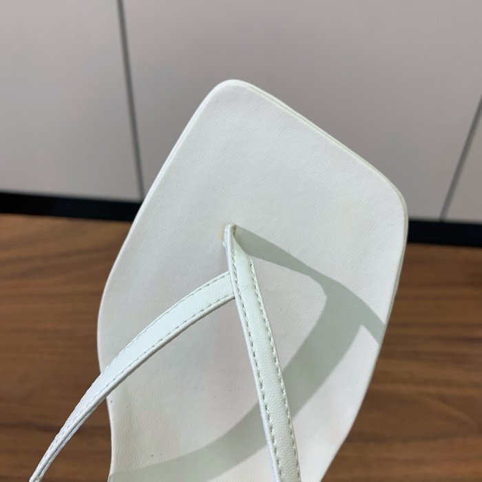 Босоножки фото 5